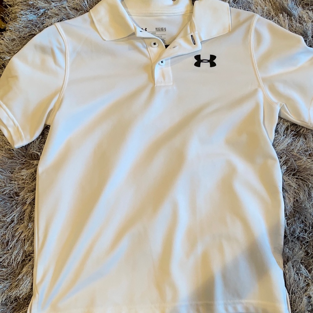 Under armor boy shirt